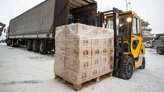 Почти тысячу посылок из Югры получат бойцы СВО