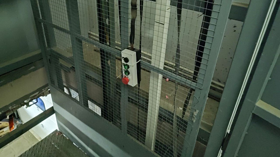 В Белоярском устанавливают обстоятельства смерти рабочего в лифте