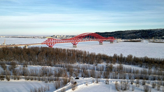 Жители Югры активно изучают историю моста через Иртыш