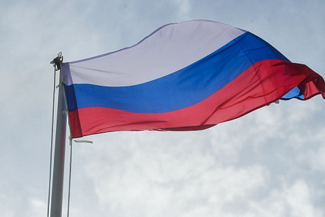 Бойцы из Югры водрузили флаг России на администрацию Авдеевки