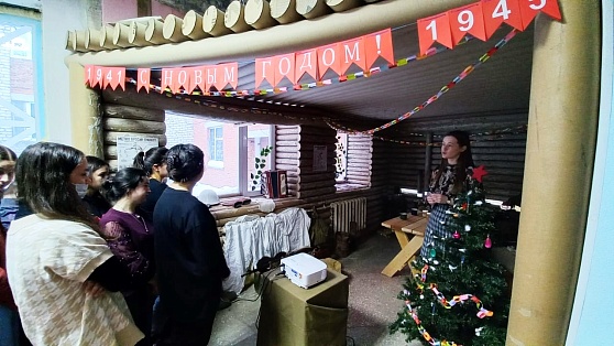 Есть даже «трофейная» тушёнка: в Сургуте показали, как отмечали Новый год на фронтах Великой Отечественной войны
