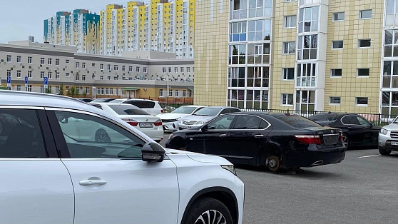 56 брошенных автомобилей вывезли из дворов Сургута в этом году