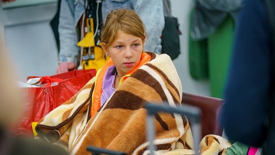В Ханты-Мансийск прилетели эвакуированные с Донбасса дети