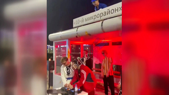 В Сургуте полиция проводит проверку в отношении организаторов вечеринки на остановке