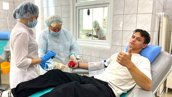 Студентов Югры приглашают стать донорами крови