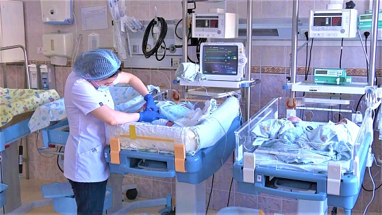 36 врождённых заболеваний по 8 каплям крови - в Югре новорождённым проводят расширенный скрининг