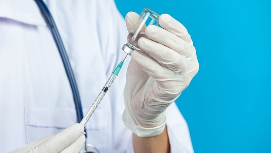 Жителям Сургута предлагают совмещать прививки от COVID-19 и гриппа