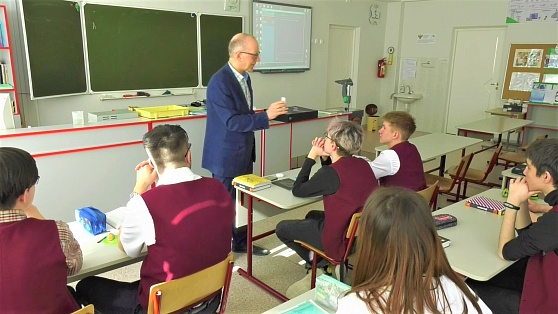 Покачёвские школьники учат физику в цифровой лаборатории