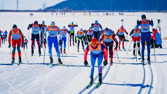В Ханты-Мансийске стартовал Югорский лыжный марафон