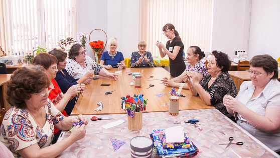 В Нижневартовске расширили творческую мастерскую для пожилых