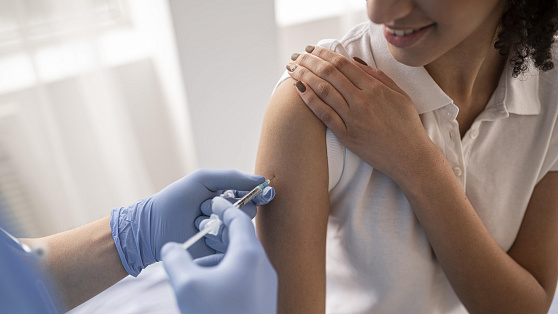 В Югру поступила вакцина от клещевого энцефалита