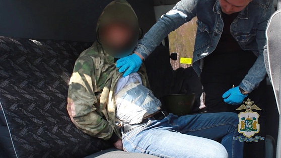 В Югре поймали с поличным двух наркосбытчиков