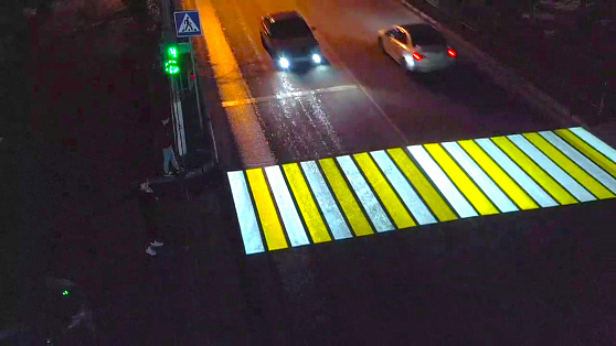 Пешеходам Лангепаса подсветят путь на проекционных «зебрах»