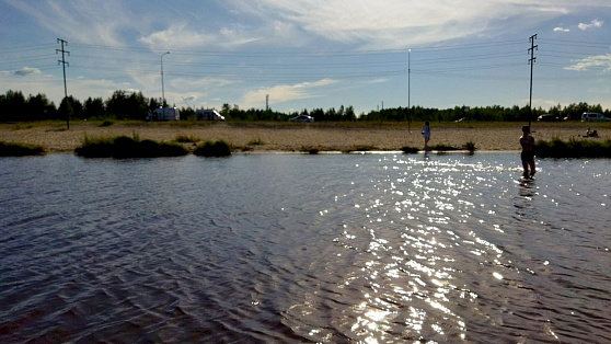 В воду лучше не соваться, за этим проследят: в Сургуте усиливают меры безопасности на водоёмах