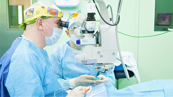 В Ханты-Мансийске начали делать операции по пересадке роговицы глаза