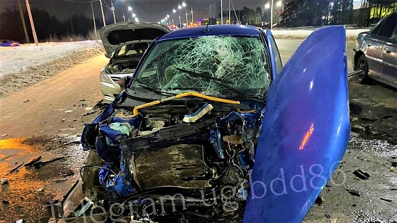 По вине неопытного водителя произошло ДТП в Сургуте