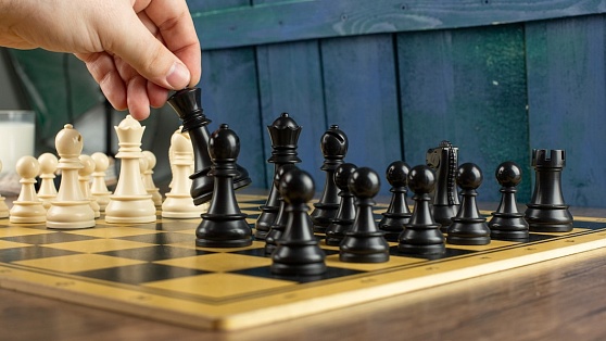 В Пойковском начался турнир по шахматам имени Анатолия Карпова