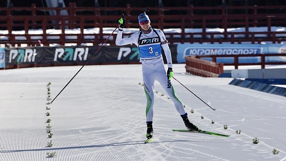 Никита Поршнев лидирует в марафонской гонке чемпионата России по биатлону