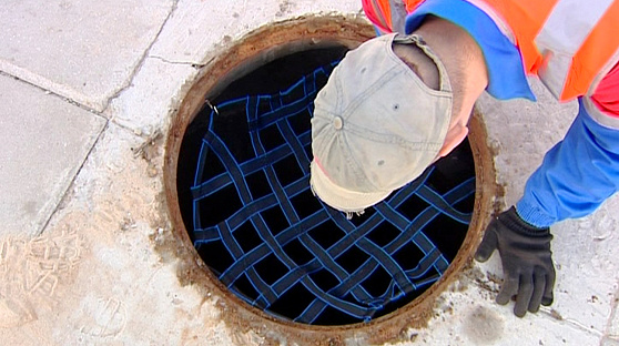 Коммунальщики Нижневартовска намерены свести к нулю риск падения людей в канализационные люки