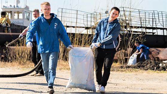 Югорчане во время субботников собрали 15 000 кубометров мусора