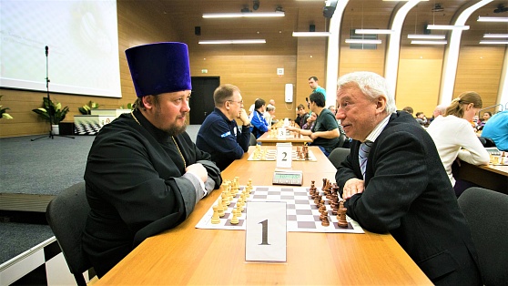 В Ханты-Мансийске провели юбилейный пасхальный шахматный турнир