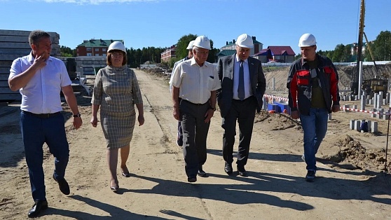 В Берёзово строят школу на 700 мест