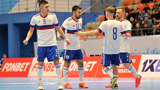 Югорские футболисты помогли национальной сборной выиграть матч с Таджикистаном