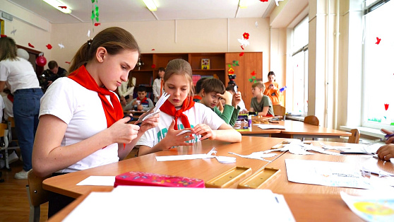 Учебные заведения Сургута поддержали общенациональную акцию «Журавли»