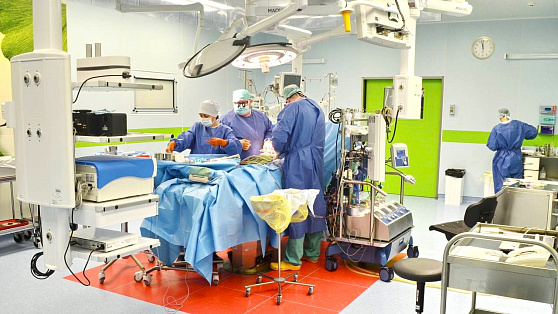 Сургутские кардиологи выполнили юбилейную операцию с искусственным кровообращением