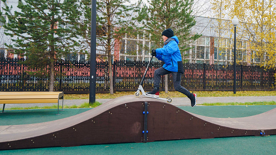 В посёлке Сорум Белоярского района открыли скейт-площадку
