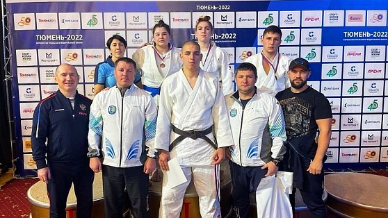 Югорские дзюдоисты завоевали 10 медалей первенства УрФО