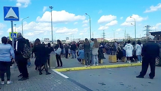 В Сургуте и Ханты-Мансийске эвакуировали школы и торговые центры из-за сообщений о минировании