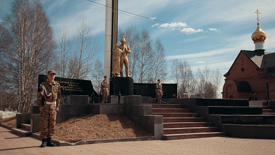 В Советском стартовала Вахта Памяти у памятника «Наказ матери»