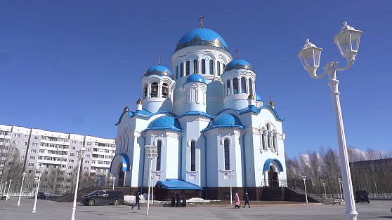 В Сургуте открылся Свято-Троицкий кафедральный собор