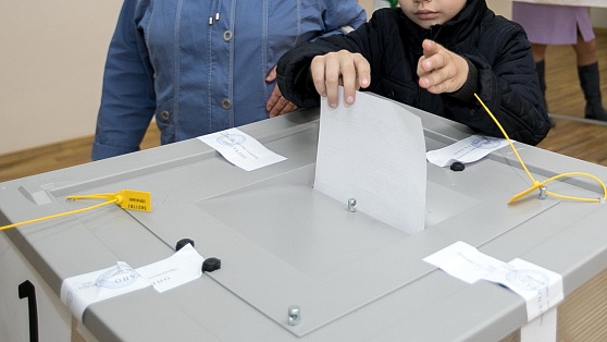 В Югре жители республик Донбасса принимают участие в референдуме