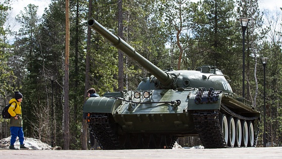 В «танковой семье» пополнение: в Сургуте появился Т-62