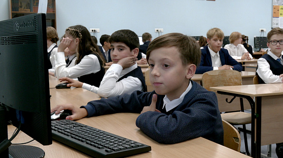 В Ханты-Мансийске для школьников открыли инженерный класс