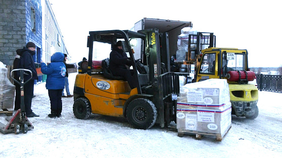 2600 тонн гуманитарной помощи в этом году отправили югорчане на Донбасс