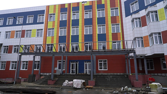 В Ханты-Мансийске большая стройка позволит появиться школе полного дня