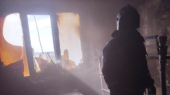 На пожаре в Мегионе спасли четверых детей
