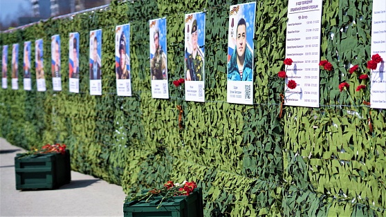В День Победы в Нижневартовске представили экспозицию «Герои Отечества»