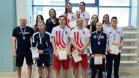 Югорские сурдлимпийцы успешно выступили на чемпионате России по плаванию